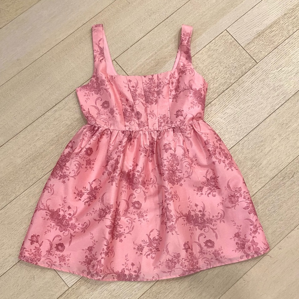 Forever 21 pink floral fit and flare dress size medium nwot